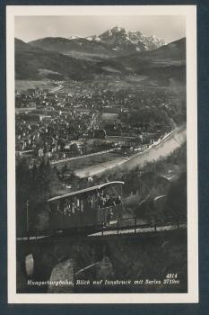 Hungerburgbahn, Blick auf Innsbruck mit Serles