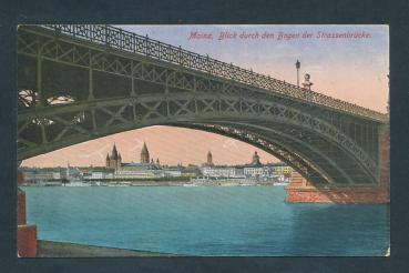Mainz, Blick durch den Bergen der Strassenbrücke