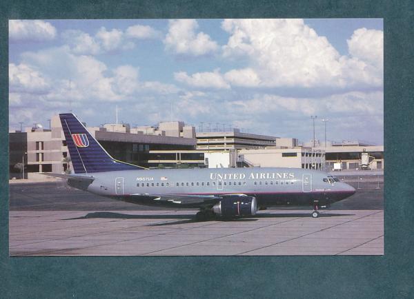 United Airlines, Boeing B-737-522