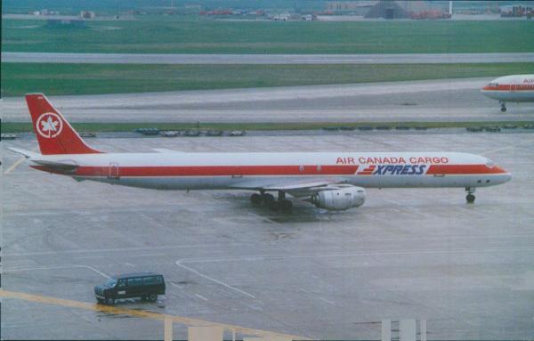 Air Canada DC-8-70