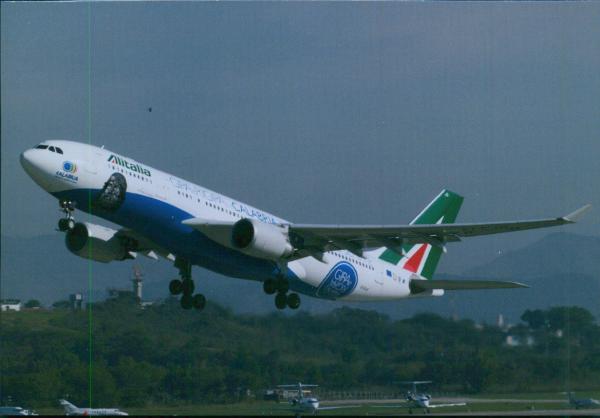 ALITALIA  Calabria colours Airbus A330-202